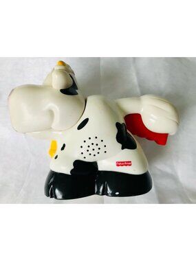 Fisher-Price Barnyard Basics Cow Working Flashlight featuring a Mooing Sound